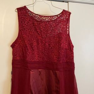 Brand new semi formal dress, smoke free home.